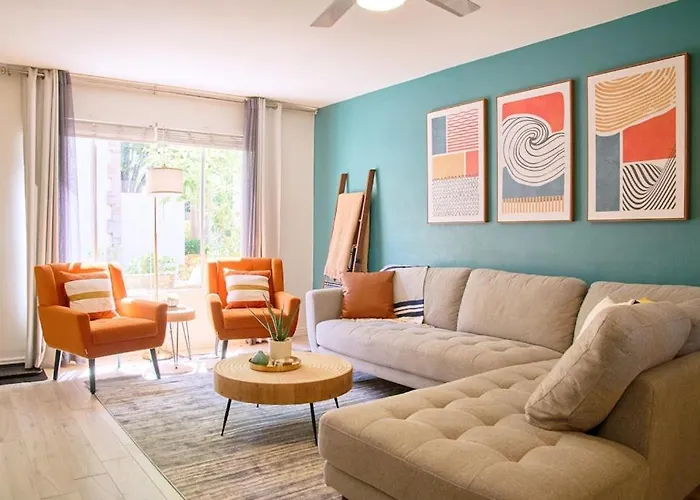 The Scott Getaway - Walkable To Old Town, Remodeled Space, Outdoor Pool! Apartment Scottsdale