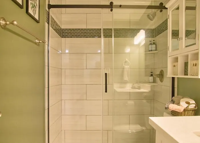 The Scott Getaway - Walkable To Old Town, Remodeled Space, Outdoor Pool! Scottsdale